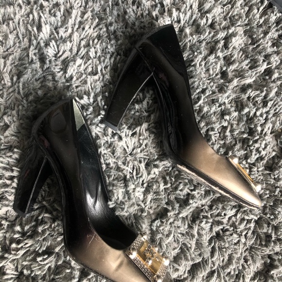 Prada Pumps - Picture 3 of 6